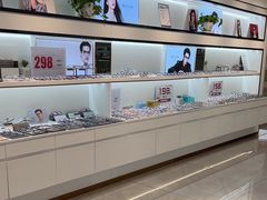 -J-Optical佳视明眼镜·蔡司视觉(青岛金茂览秀城店)