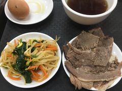 -马德元纯汤牛肉面(太奥广场店)