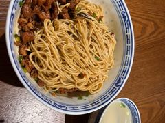-辣肉面大王(天平路店)