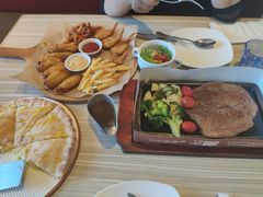 -必胜客(WOW万隆店)