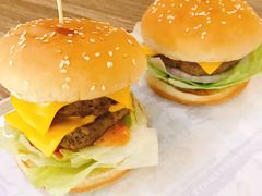 -牛纽塔·牛人堡(群众路店)