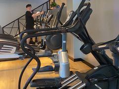 -贝菲特游泳健身(徐泾店)