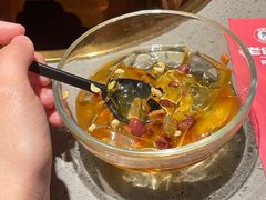 荷田冰粉-老佛爷铜炉蛙锅(东门老街店)