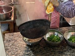 -正宗杨记普洱酸醋米线(总店)