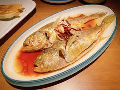 油泼黄花鱼-波螺油子青岛本帮菜(银座店)