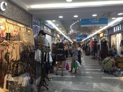 -广州白马服装市场