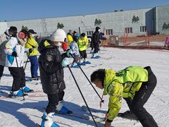 -华彬猛犸滑雪场