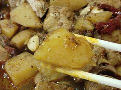 -牛一嘴·兰州牛肉面·大盘鸡(财富中心店)