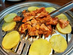 土豆片-·缸桶屋·韩式牛肋条自助烤肉(西湖D11店)