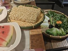 -尚尚仙·酸汤猪手·猪肚鸡火锅(华联万柳购物中心店)