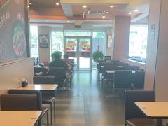 大堂-李先生牛肉面大王(东营友谊广场店)