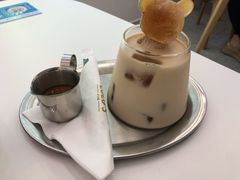 -露露家咖啡店