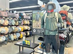 -迪卡侬(顺峰山店)