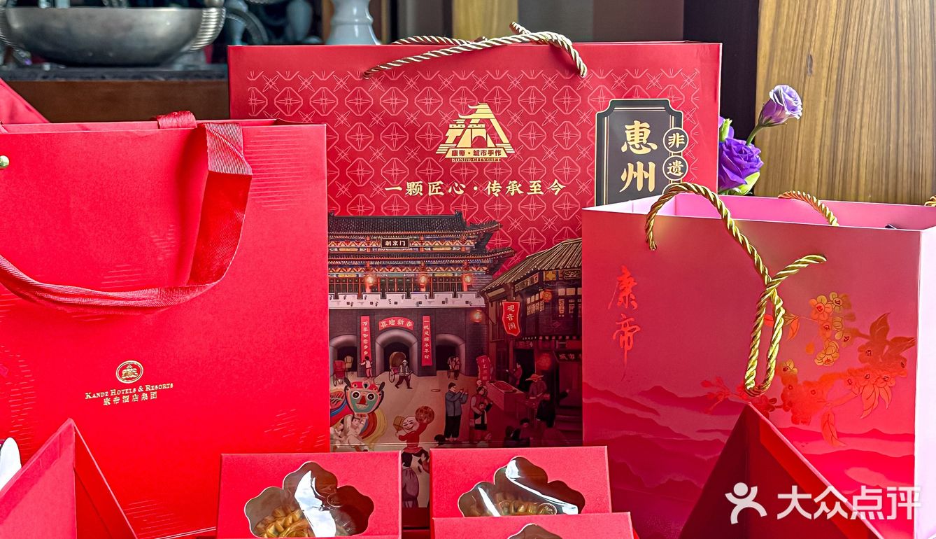 没想到还有惠州特产的手信 琳琅满目的手礼都是家人爱吃的