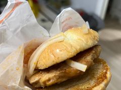 桂林酸竹笋风味板烧鸡腿堡-麦当劳(龙湖北京大兴天街店)