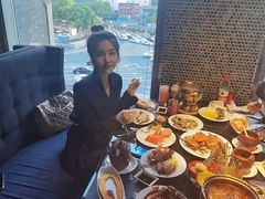 -小天鹅戴斯酒店鲸鲨百汇创作料理