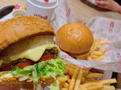 -The Habit Burger Grill 哈比特汉堡(复兴soho店)