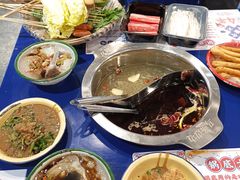 -马路边边串串香(苗栗路店)