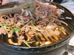 招牌爆腌儿鲜牛里脊-北京小炮儿炙子烤肉·铜锅涮肉(珠江路店)