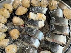 -围炉肉舍丹东海鲜烤肉·烤活鳗(步行街店)