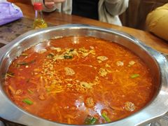 -黄利砖万峰林布依特色酸笋牛肉馆