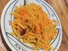 -陇上秦轩西安biangbiang面(朝龙汇店)