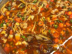 -洪霞餐馆·川菜·鲜货现炒(两江春城店)