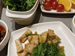 -海底捞火锅(曹安公路店)
