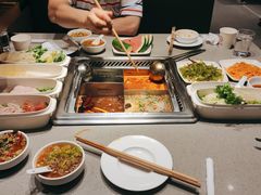 -海底捞火锅(金山百联店)