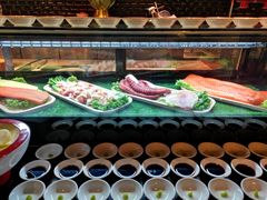 -华邑酒店·鲜艳全日自助餐厅