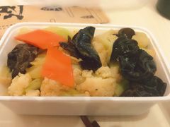 有机菜花烧木耳-鹈鹕素食餐厅自助餐部(正阳街店)