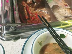 -十三幺山野火锅(市府路店)