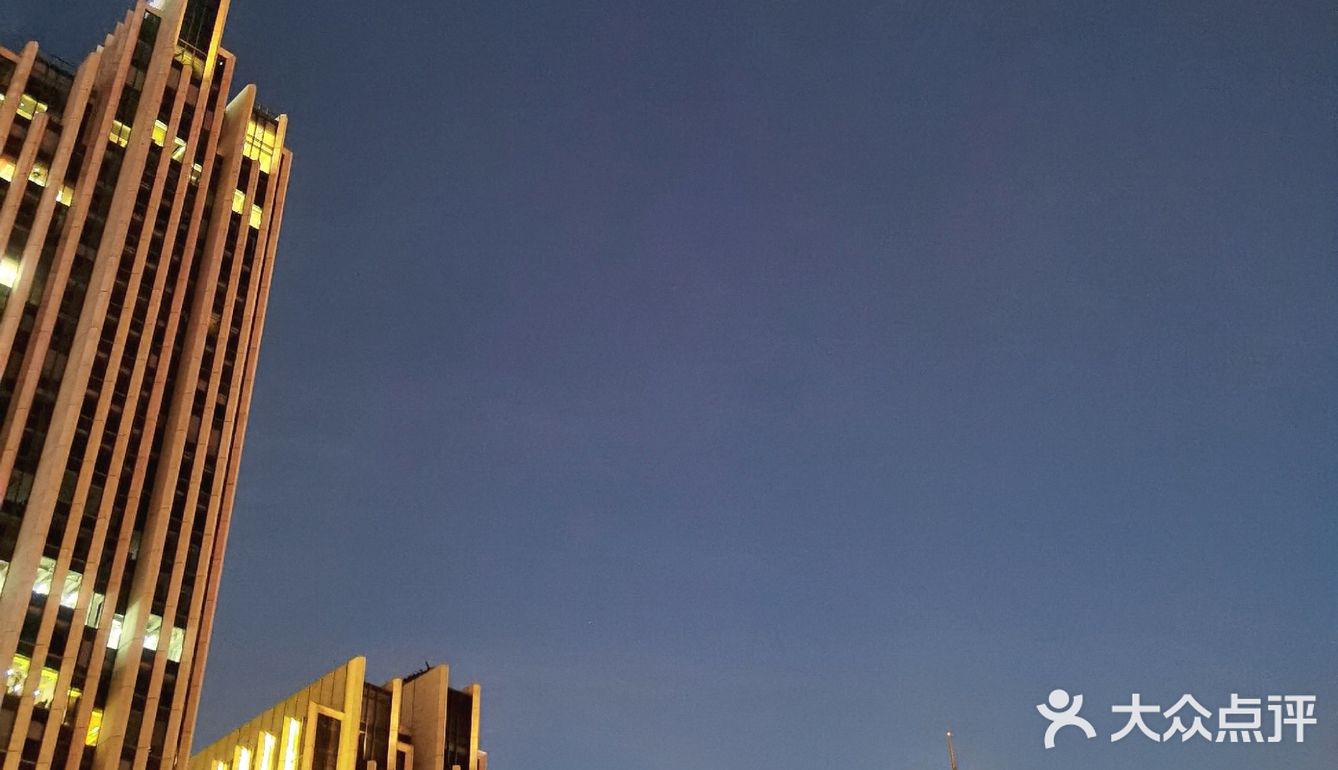 上海夜生活游览路线[加油]