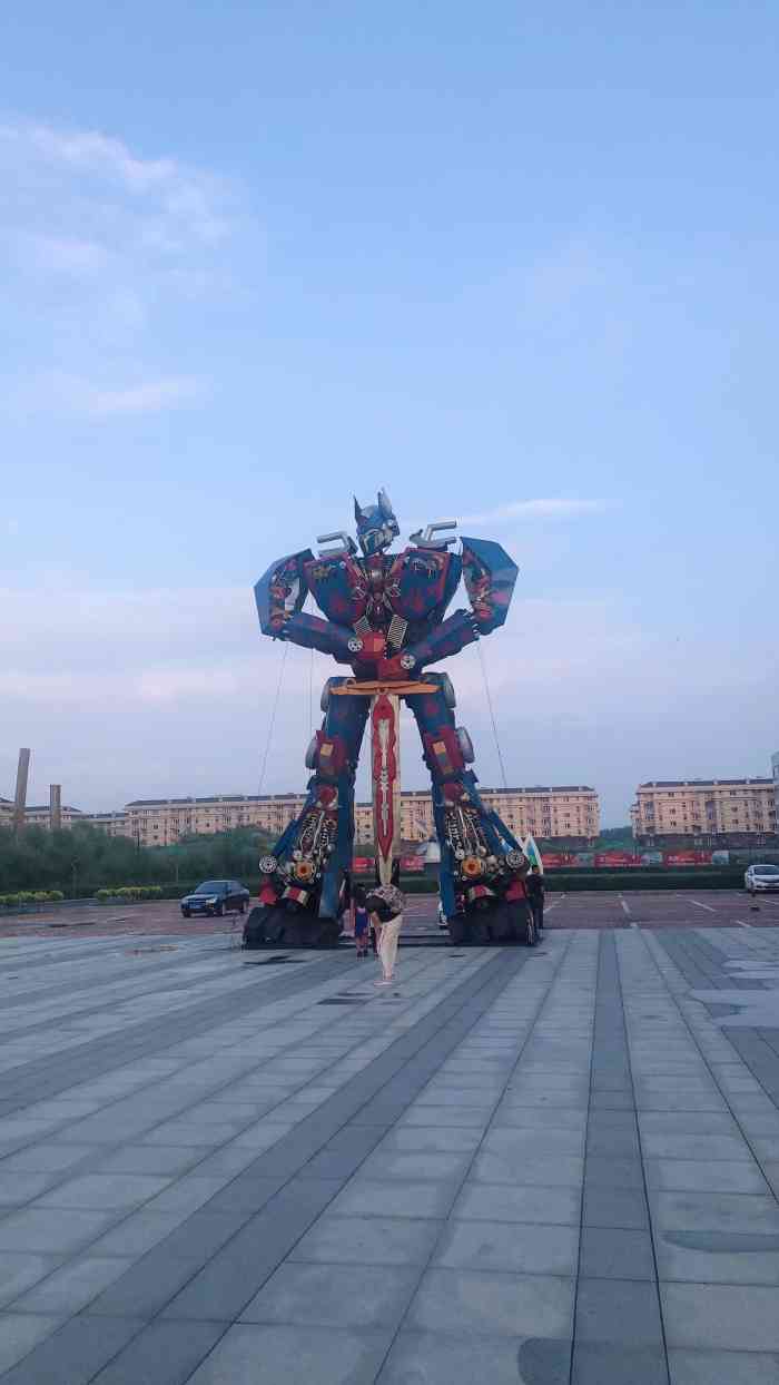 思堡特乐园-"思堡特乐园,免费停车场,自己可以带防滑袜.