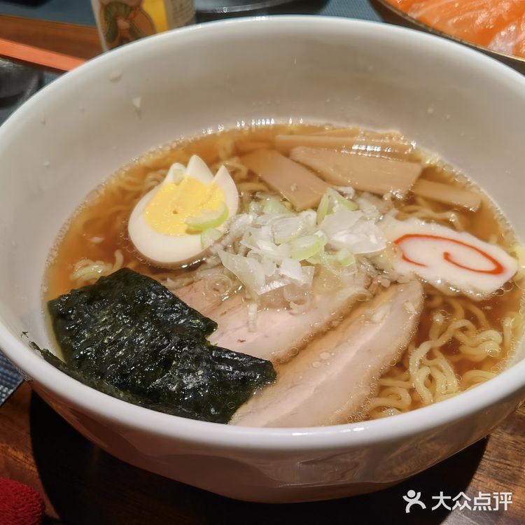 开的悄无声息的一家日料店（葉乃元）