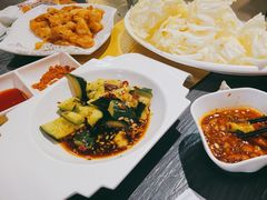 -四季喧黔味豆米火锅(万达广场店)
