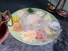 -得意咚瓜·顺德鱼生·冬瓜火锅(深圳首店)