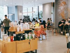 -星巴克臻选(深圳龙华红山天虹店)