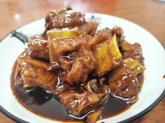 -胡子饮食店