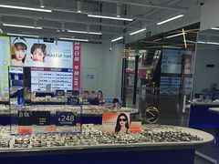 -优购镜仓(六角广场店)
