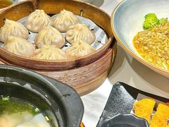 -馋三尺蟹粉小笼(人民广场店)