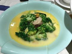 -尚一汤 广东炖汤(金桥国际店)