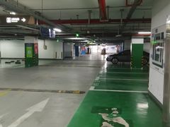 -东苑丽宝广场-停车场