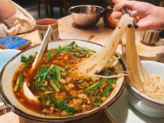招牌小锅米线-缘生态云南菜·野生菌庭院餐厅(华侨城店)