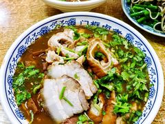 精品大肠卤煮-门框胡同百年卤煮(新街口店)