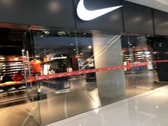 -耐克(恒隆广场店)