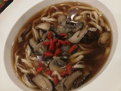 -康师傅私房牛肉面(马泉营奥莱店)