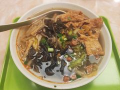 -卓雅桂林米粉