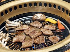 -炼火烤肉店