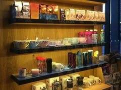 自助取餐区-星巴克臻选(莘庄仲盛店)